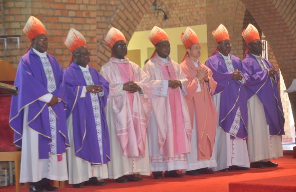 MESSE EVEQUES MESSE EVEQUES